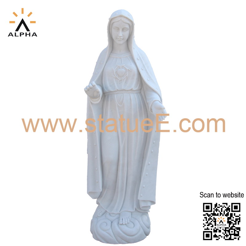 Immaculate heart of Mary statue